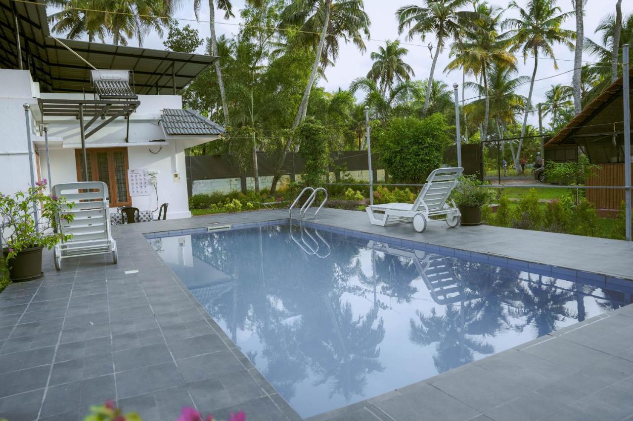 Waves And Shores Beach Villa Mararikulam Exterior photo
