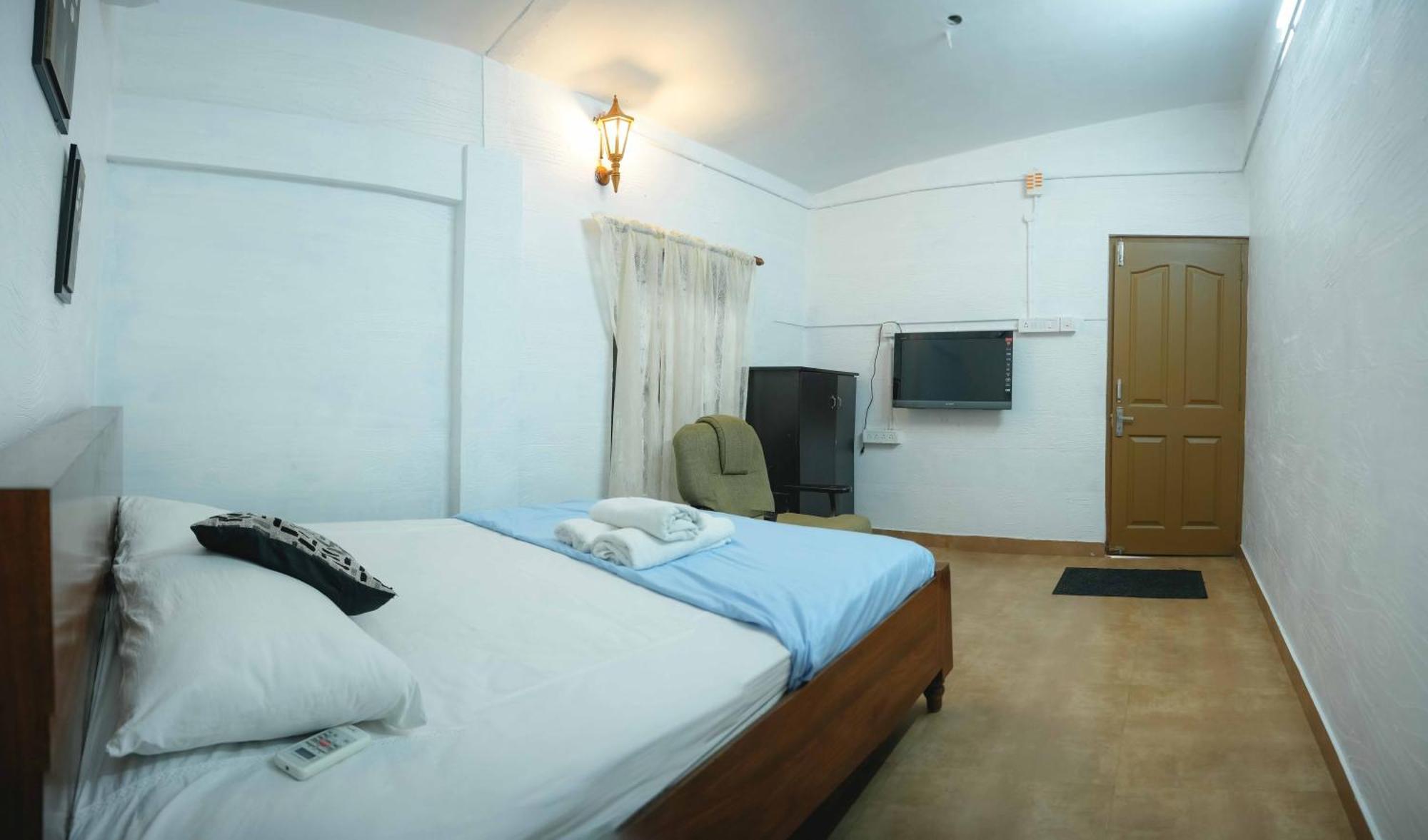 Waves And Shores Beach Villa Mararikulam Exterior photo